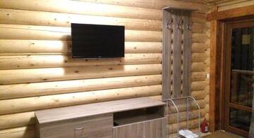 Фото номера Двухместный номер с 1 кроватью и видом на сад Гостевой дом Inn Viktoriya г. Красная Поляна 4
