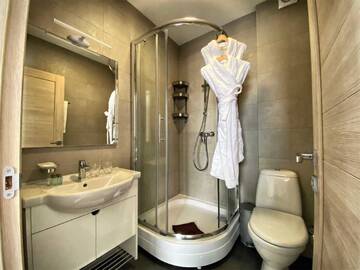 Фото номера Таунхаус с видом на море Гостевой дом SKYPARK ApartHotel г. Красная Поляна 9