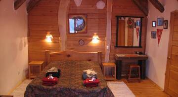 Фото номера Улучшенные апартаменты Гостиница Banya Land г. Красная Поляна 3