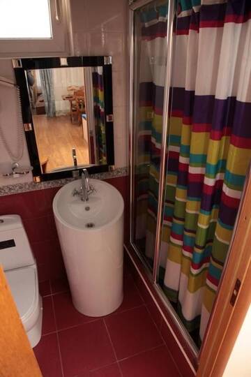 Фото номера Стандартный семейный номер Гостевой дом Kastana Hotel г. Красная Поляна 7